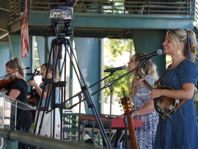 annual meeting photo